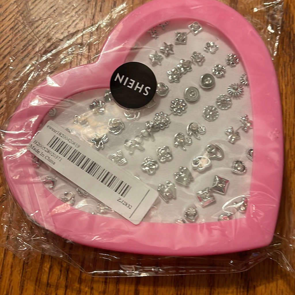 New Shein Pierced Earrings
